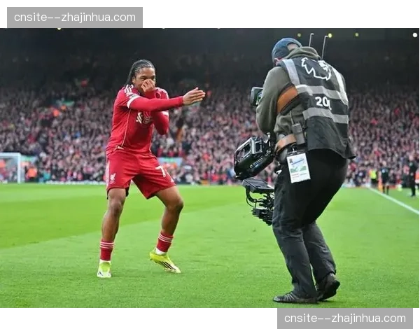 恩古莫哈成利物浦德比最年轻球员 斯洛特轮换策略受关注